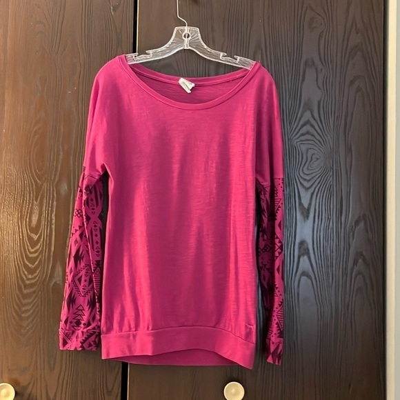 Pink long sleeved raspberry colored top. Size XS. - Picture 1 of 8